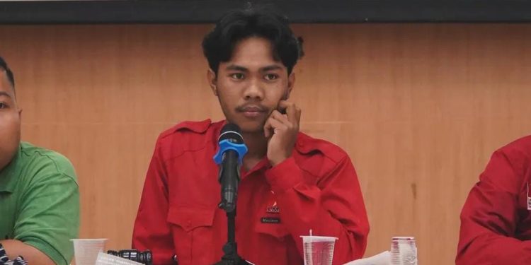 Arya Hanapi Ketua LMND Gorontalo