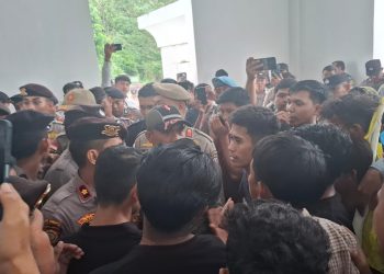 Diduga Timbun dan Bakar Sampah, Gerai Alfamidi di Kec. Taopa Berpotensi Cemari Lingkungan dan Kesehatan Warga