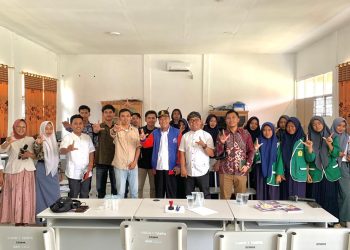 Forum Literasi Nosarara Nosabatutu lakukan Talkshow dan Deklarasi di SMK N 1 Taopa