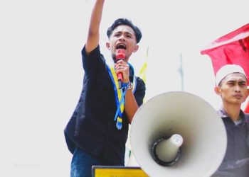 Aktivisme, Tambang Emas, dan Kewajiban Berpikir Utuh