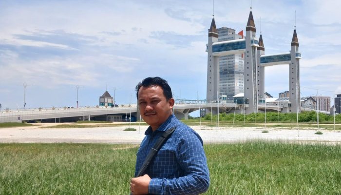 Muhajir Laindi Desak Gubernur Gusnar Ismail Advokasi Revisi Permen ESDM 18/2025 untuk Selamatkan Penambang Rakyat