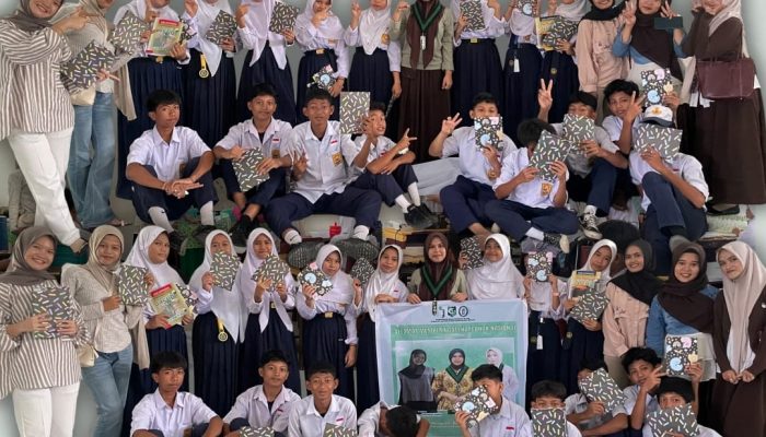 KOHATI Komisariat Lafran Pane FAPETKAN UNTAD Edukasi Pencegahan Bullying di SMP Negeri 19 Palu
