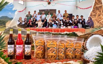 Mahasiswa KKN-T Desa Moahudu Olah Kelapa Jadi Keripik dan Sirup Bernilai Ekonomi