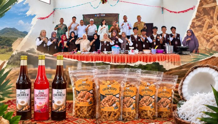Mahasiswa KKN-T Desa Moahudu Olah Kelapa Jadi Keripik dan Sirup Bernilai Ekonomi